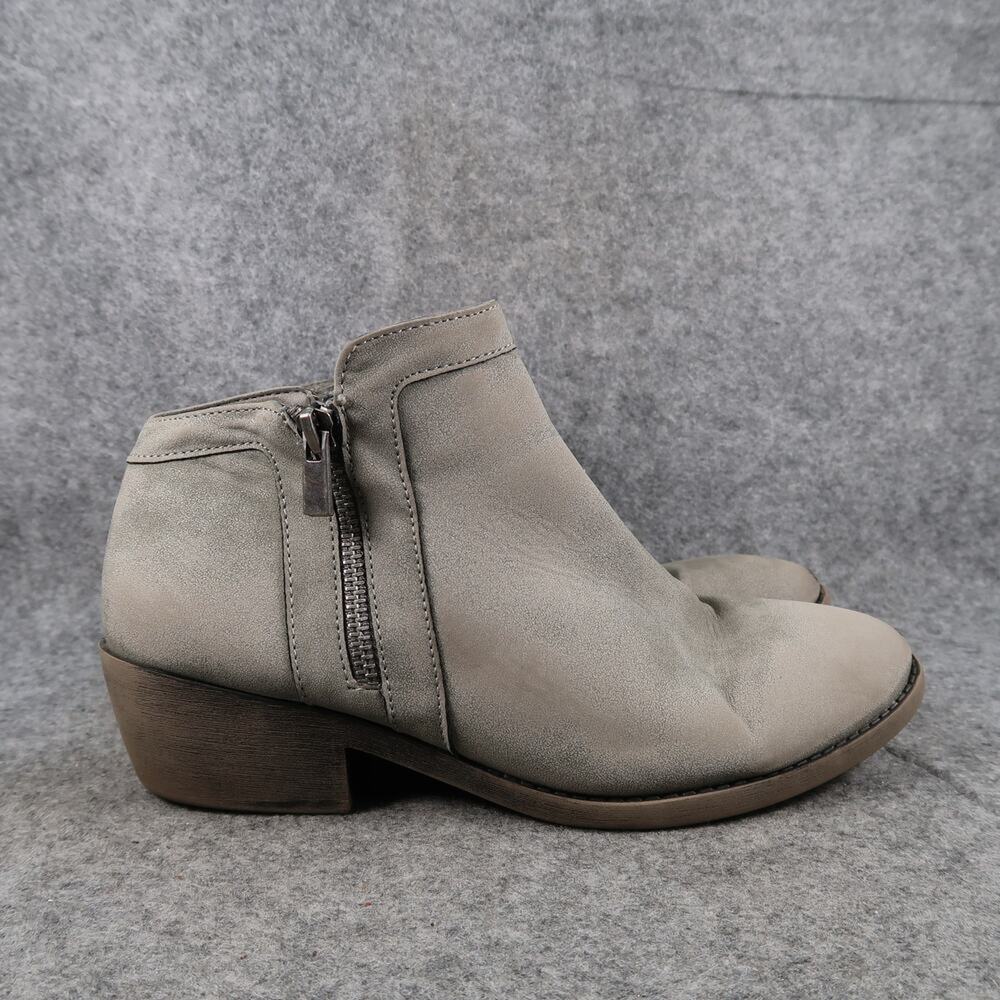 Maurices Shoes Womens 8.5 Ankle Boots Booties Casual Block Heel Zip Gray Western
